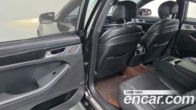Genesis G80 Premium Luxury, 2018 17