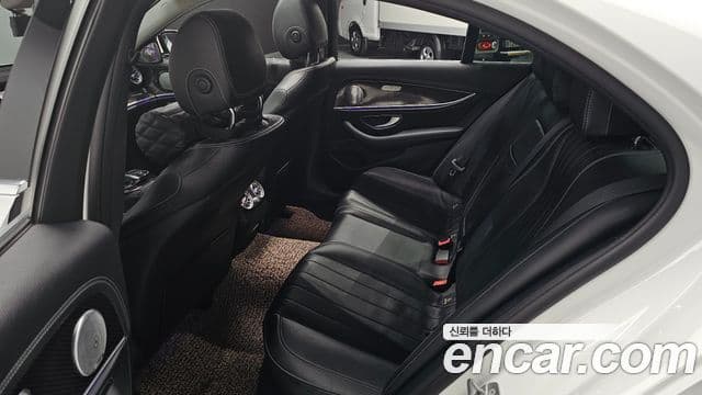 Mercedes-Benz E-класс W213 Exclusive, 2017 12