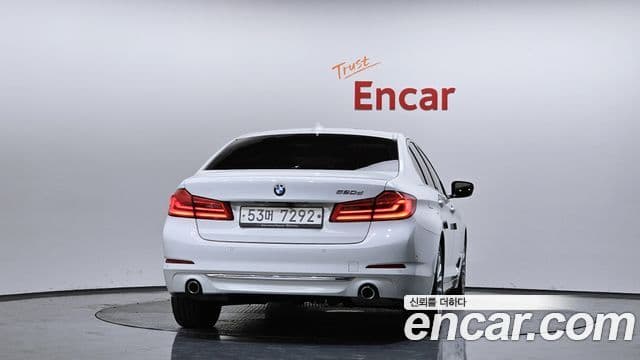 BMW 5시리즈 (G30) 520d Luxury Special Edition, 2018 4