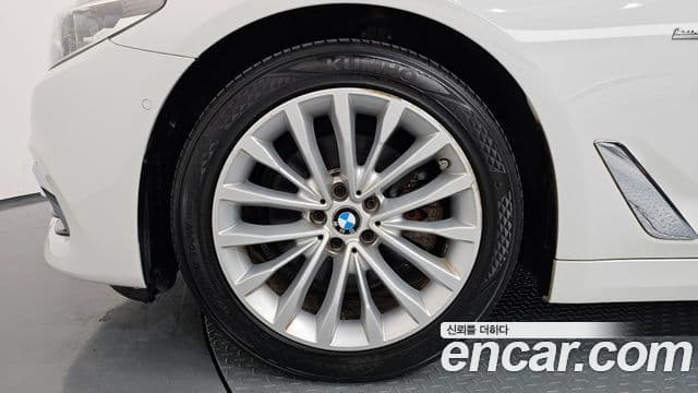 BMW 5시리즈 (G30) 520d Luxury Special Edition, 2018 все фото