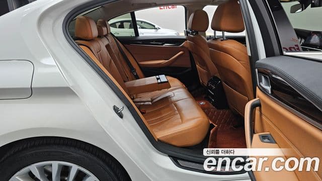 BMW 5시리즈 (G30) 520d Luxury Special Edition, 2018 12