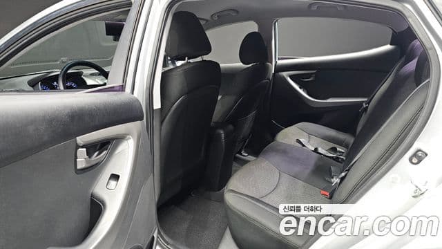 Hyundai Avante MD Luxury, 2011 12