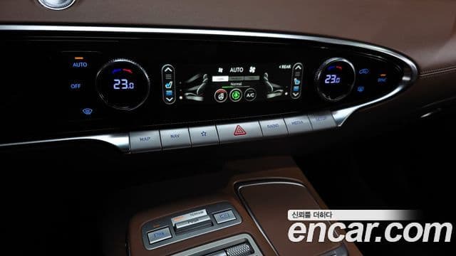 Genesis GV70, 2021 16