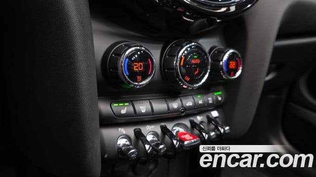 Mini Cooper кабриолет 3세대, 2024 17