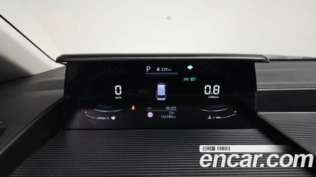 Hyundai Staria Modern, 2023 8