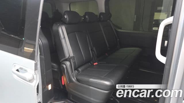 Hyundai Staria Modern, 2023 11