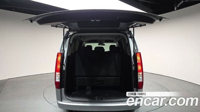 Hyundai Staria Modern, 2023 20