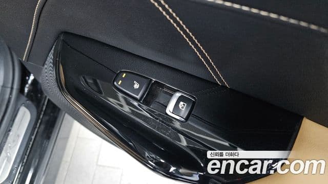 Kia K5 гибрид 3세대 Signature, 2022 19