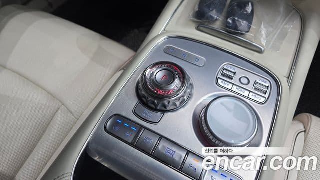 Genesis G90 (RS4) бензин 3.5 турбо AWD, 2023 9