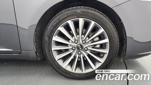 Kia All New K7 3.0 LPI Luxury (арендный автомобиль), 2017 все фото