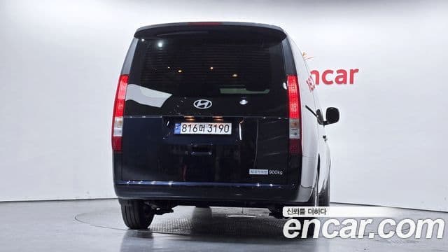 Hyundai Staria Modern, 2025 4