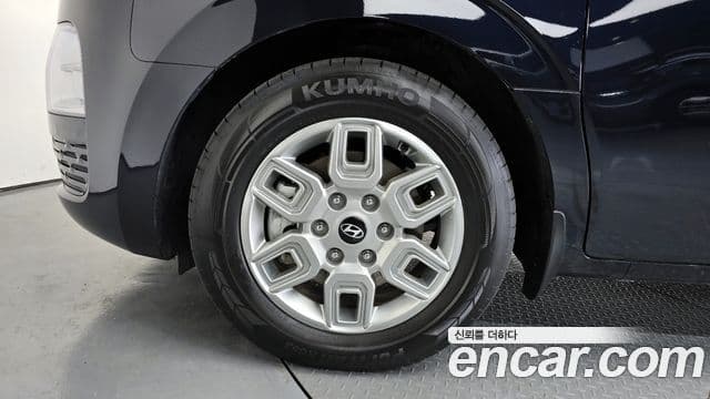 Hyundai Staria Modern, 2025 все фото