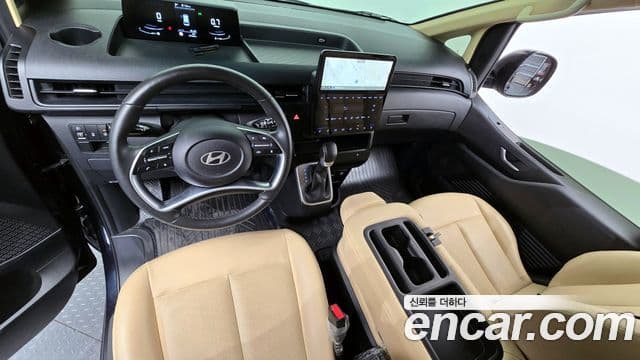 Hyundai Staria Modern, 2025 7