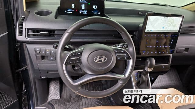 Hyundai Staria Modern, 2025 12