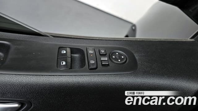 Hyundai Staria Modern, 2025 17