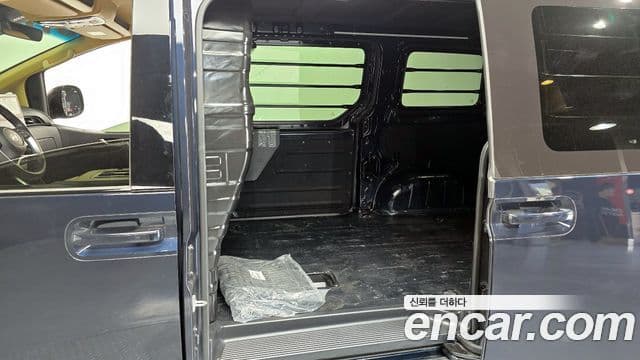 Hyundai Staria Modern, 2025 20