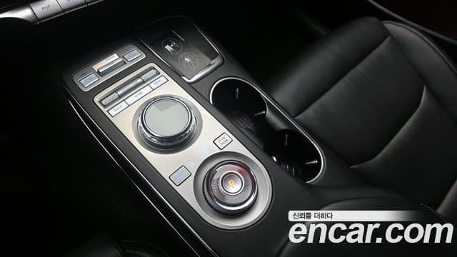 Genesis GV70, 2021 9