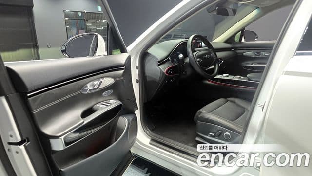 Genesis GV70, 2021 11