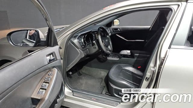 Kia K5 Prestige, 2012 10