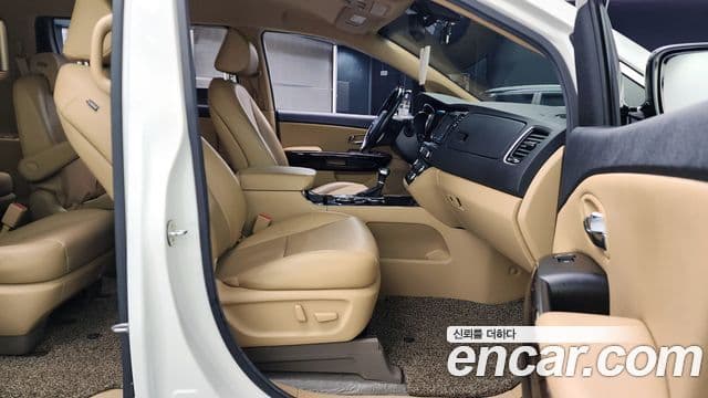 Kia The / новый New Carnival Prestige, 2019 11