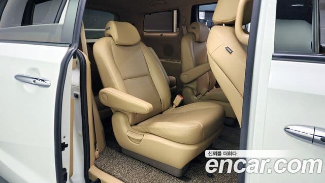 Kia The / новый New Carnival Prestige, 2019 12