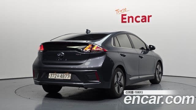 Hyundai The / новый New Ioniq гибрид Q, 2020 2