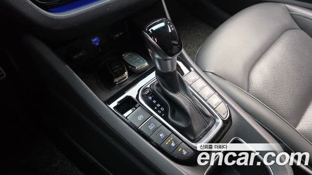 Hyundai The / новый New Ioniq гибрид Q, 2020 9