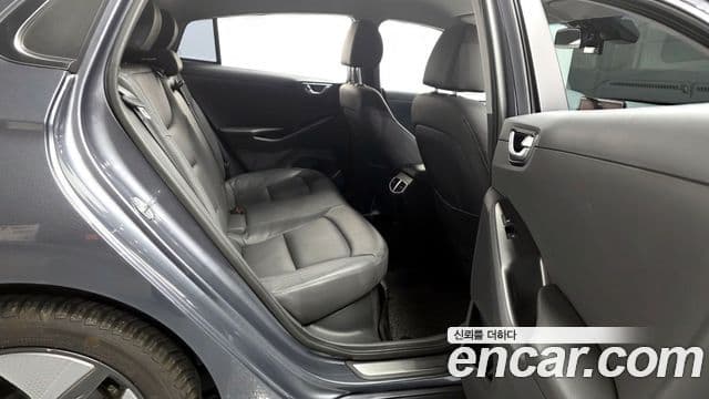 Hyundai The / новый New Ioniq гибрид Q, 2020 12