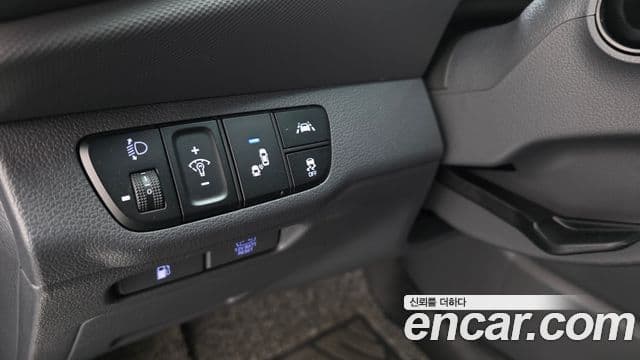 Hyundai The / новый New Ioniq гибрид Q, 2020 17