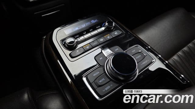 Genesis EQ900 Premium Luxury, 2018 17