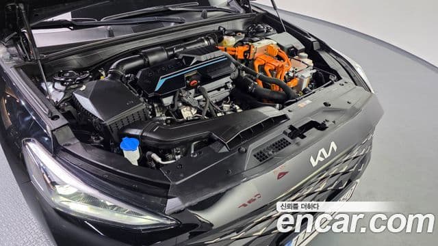 Kia K8 гибрид Signature, 2023 6