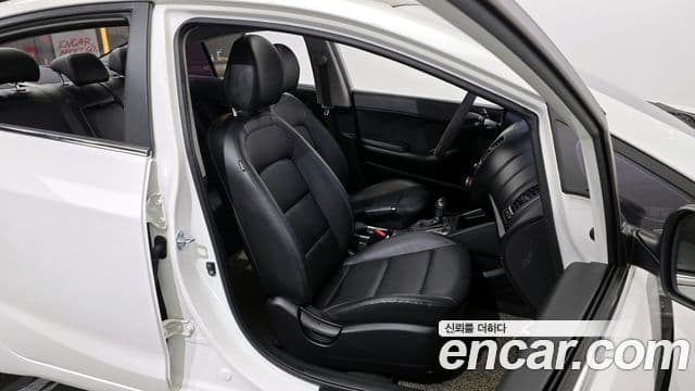 Kia K3 Prestige, 2015 12