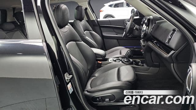 Mini Cooper Countryman 2세대, 2023 10