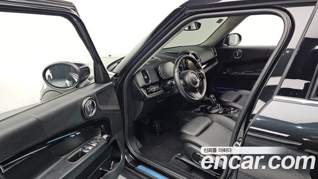 Mini Cooper Countryman 2세대, 2023 11