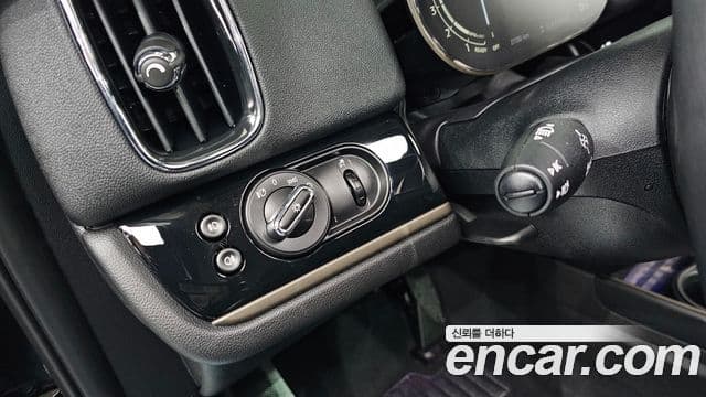 Mini Cooper Countryman 2세대, 2023 12