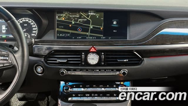 Genesis EQ900 Prestige, 2017 17