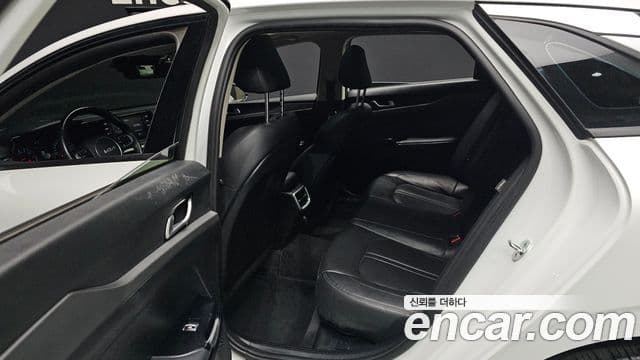 Kia K5 3세대 Standard, 2022 13