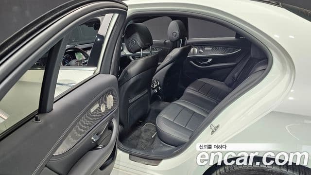 Mercedes-Benz E-класс W213 AMG Line, 2022 12