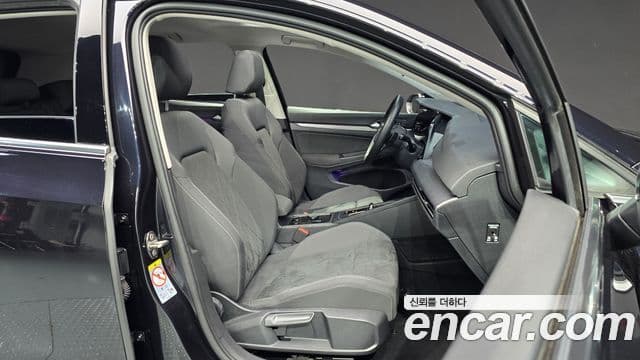 Volkswagen Гольф 8세대 Prestige, 2022 10