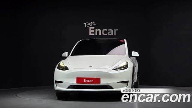 Tesla модель Y, 2023 3