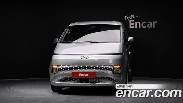 Hyundai Staria Smart, 2022 3
