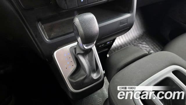 Hyundai Staria Smart, 2022 9