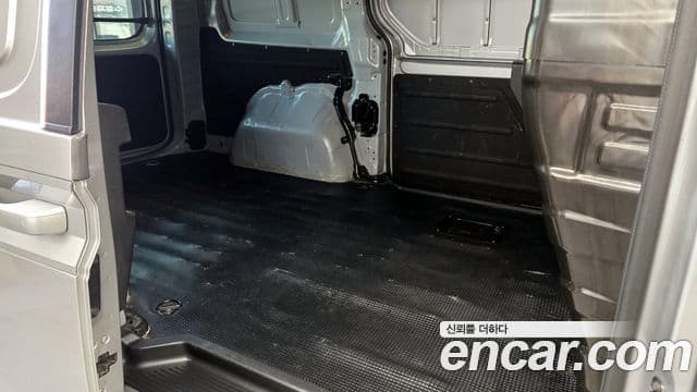 Hyundai Staria Smart, 2022 12