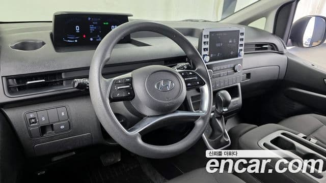 Hyundai Staria Smart, 2022 13