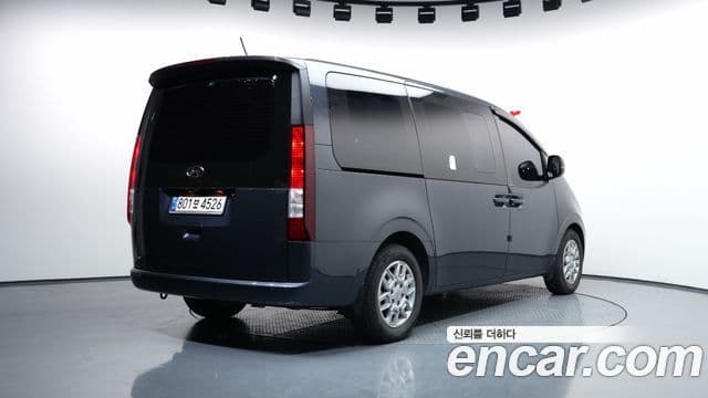 Hyundai Staria Modern, 2022 2