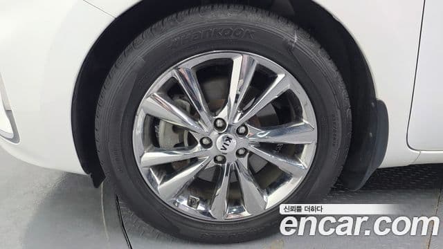 Kia The / новый New Carnival Special, 2019 все фото