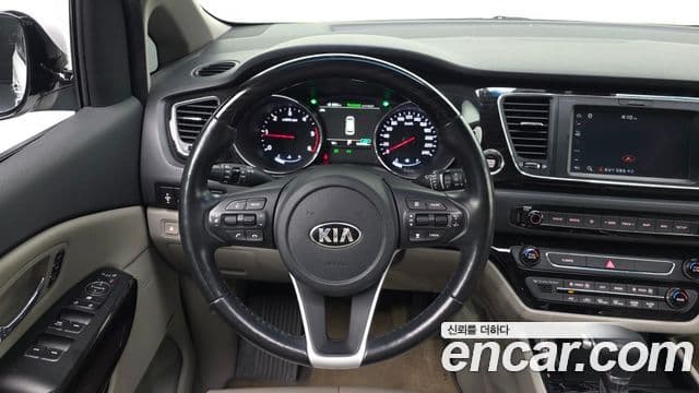 Kia The / новый New Carnival Special, 2019 13