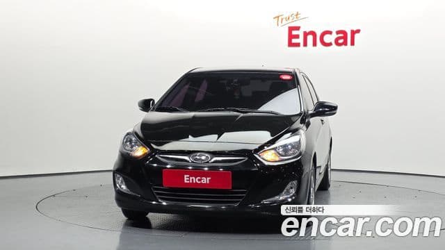 Hyundai Accent(новый кузов / новое поколение) Modern, 2015 3