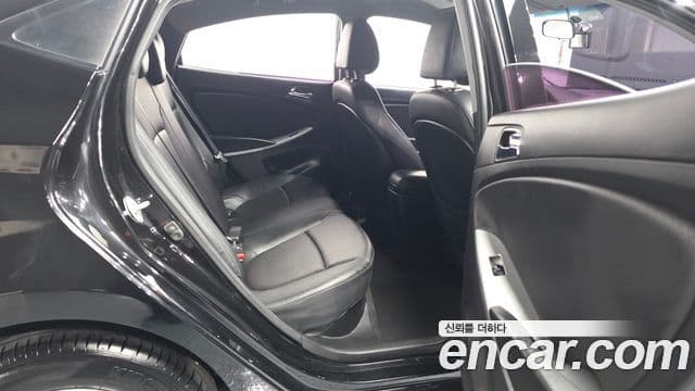 Hyundai Accent(новый кузов / новое поколение) Modern, 2015 12