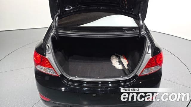 Hyundai Accent(новый кузов / новое поколение) Modern, 2015 20